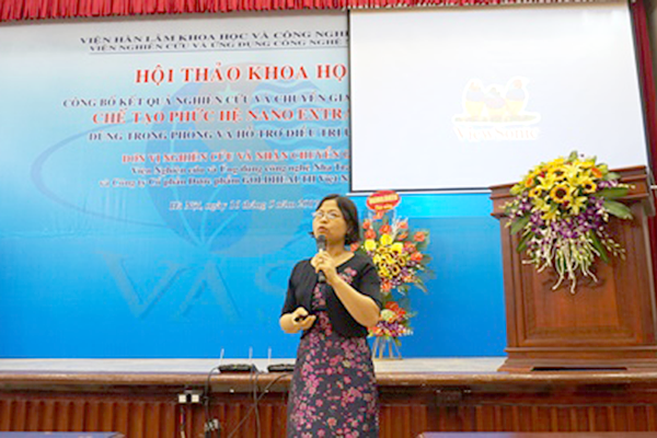 Các đại biểu trình bày tham luận