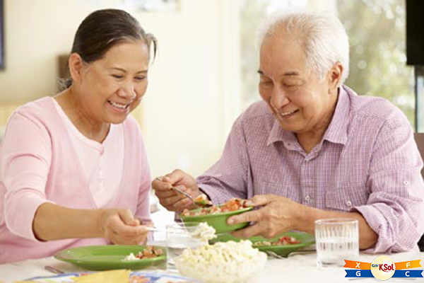 Bệnh nhân ung thư thực quản nên ăn gì?