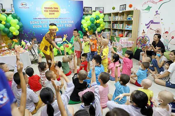 Các bệnh nhi tại Viện Huyết học – Truyền máu Trung ương (Cầu Giấy - Hà Nội).