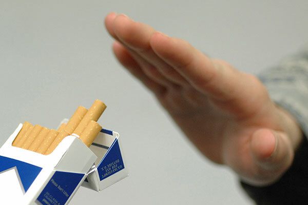 Bệnh nhân xạ trị ung thư thực quản tuyệt đối không sử dụng thuốc lá