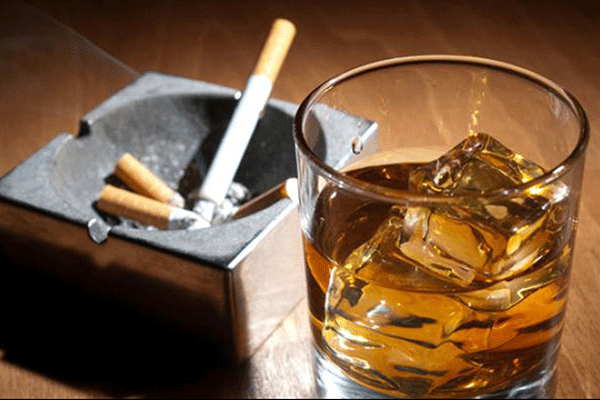 Người bệnh tuyệt đối không sử dụng các loại thức uống chứa cồn và chất kích thích.