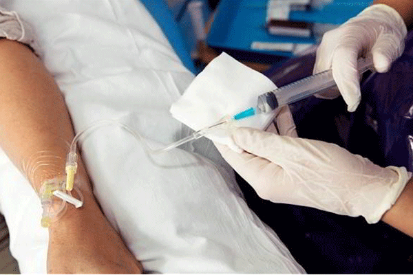 Hóa chất được đưa vào cơ thể qua đường tiêm