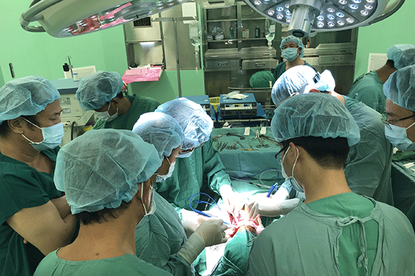 Phẫu thuật thường được chỉ định điều trị cho bệnh nhân ung thư vú giai đoạn đầu