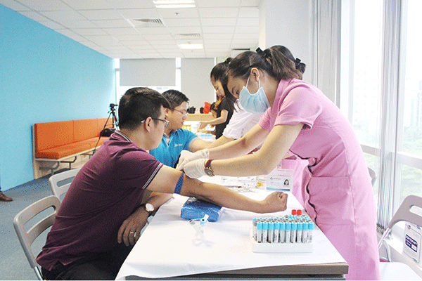 Kiểm tra sức khỏe định kỳ, thường xuyên mỗi 6 tháng/lần hoặc ít nhất là 1 năm/lần để phát hiện sớm ung thư thực quản