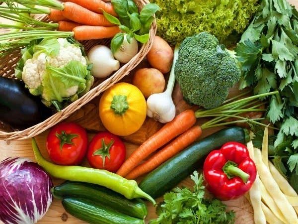 Bệnh nhân ung thư trực tràng cần bổ sung rau củ quả, chất xơ