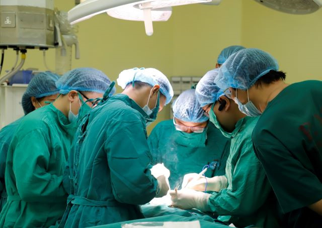 Phẫu thuật là một trong những phương pháp chính điều trị ung thư cổ tử cung