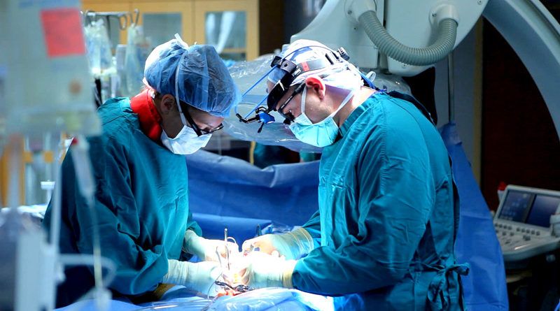 Phẫu thuật là một trong những phương pháp chính điều trị ung thư tuyến tiền liệt