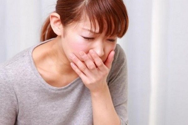 Buồn nôn là tác dụng phụ điển hình khi tiến hành hóa trị