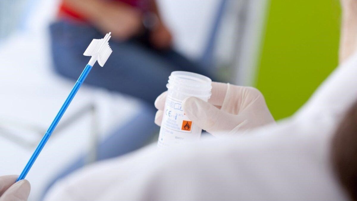 Xét nghiệm Pap smear là một trong những xét nghiệm ung thư cổ tử cung quan trọng